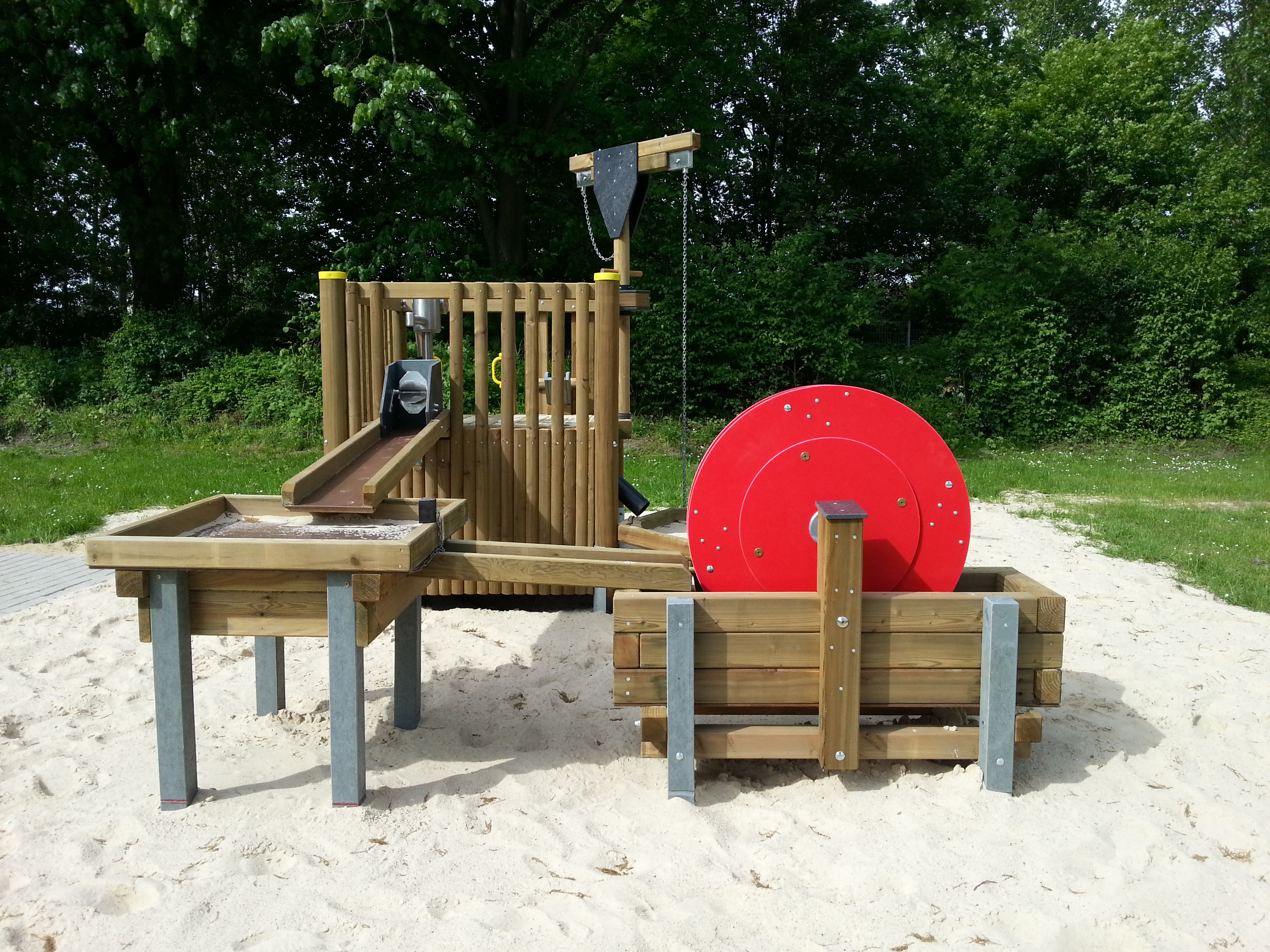 Wasserspielanlage Waldeck mit Wasserschöpfer