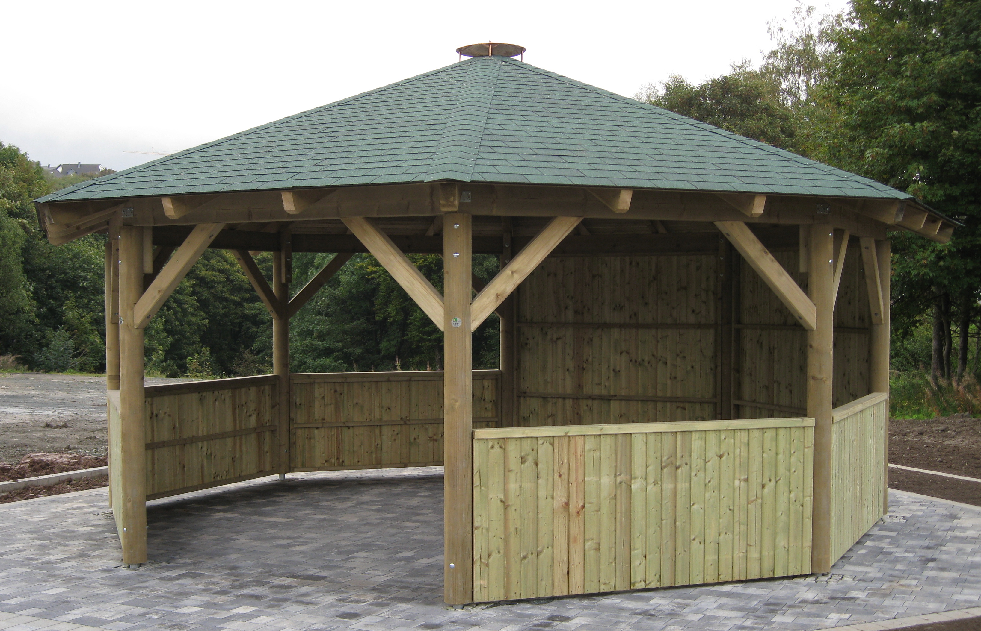 Achteckpavillon Ø 650 cm ohne Bank und Tisch