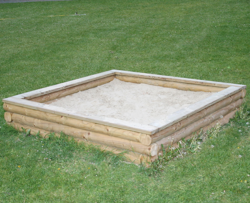 Sandkasten groß ohne Sitzbohle 3,00 x 2,50 m